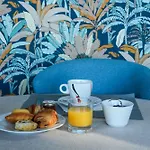 Le Pavillon Bleu Hotel 3*