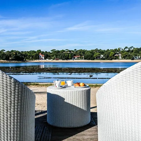 Le Pavillon Bleu 3*