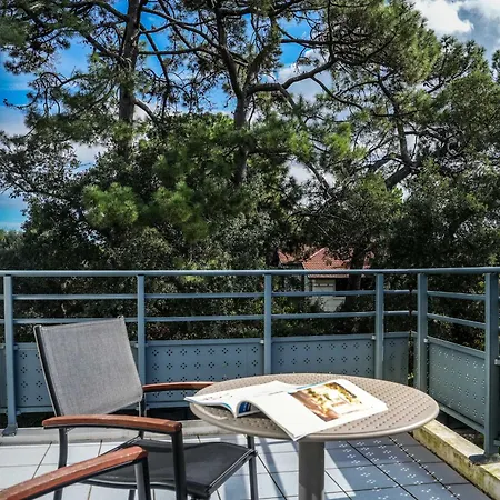 Le Pavillon Bleu 3*