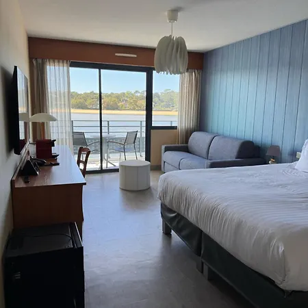Le Pavillon Bleu 3* סורטס הוסגור