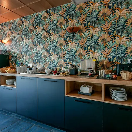 Hotel Le Pavillon Bleu