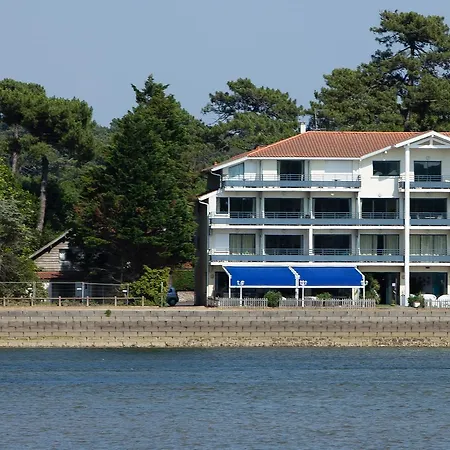 Le Pavillon Bleu Hotel