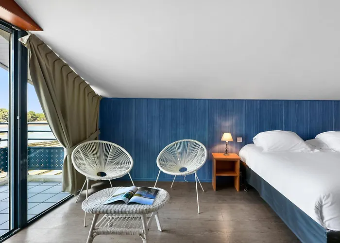 Le Pavillon Bleu Hotel