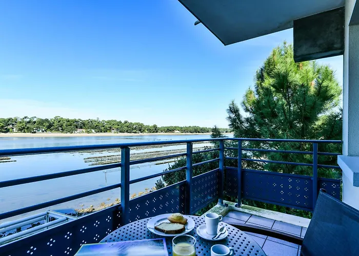 Le Pavillon Bleu Hotel 3*