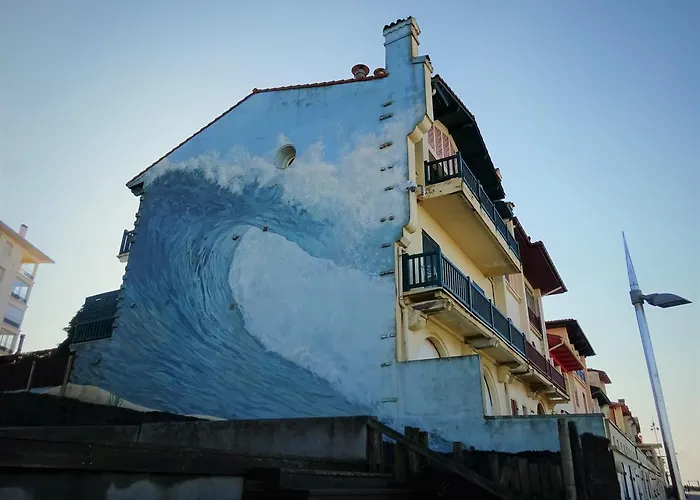 Le Pavillon Bleu Hotel