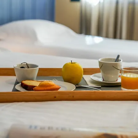 Le Pavillon Bleu מלון סורטס הוסגור