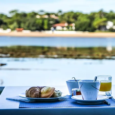 מלון Le Pavillon Bleu