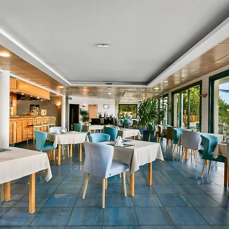 Le Pavillon Bleu מלון