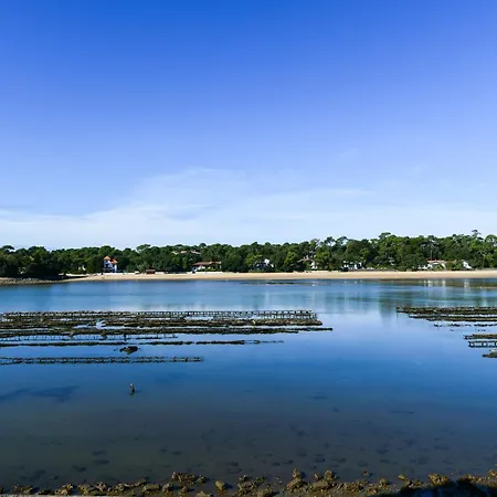 מלון Le Pavillon Bleu 3*