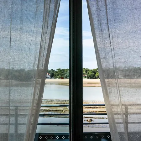 מלון Le Pavillon Bleu סורטס הוסגור