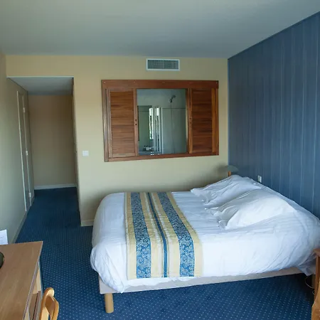 Le Pavillon Bleu מלון סורטס הוסגור