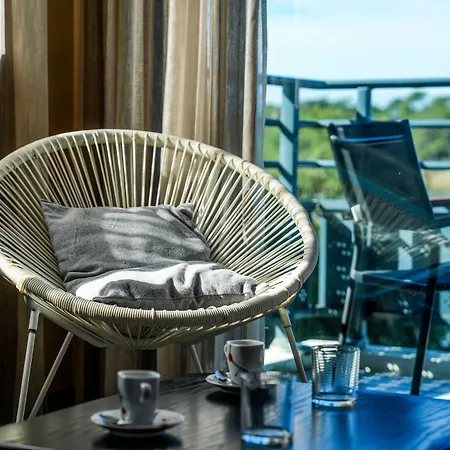 Hotel Le Pavillon Bleu