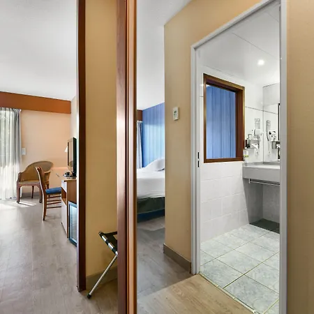 Hotel Le Pavillon Bleu 3*