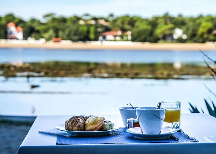 Hotel Le Pavillon Bleu