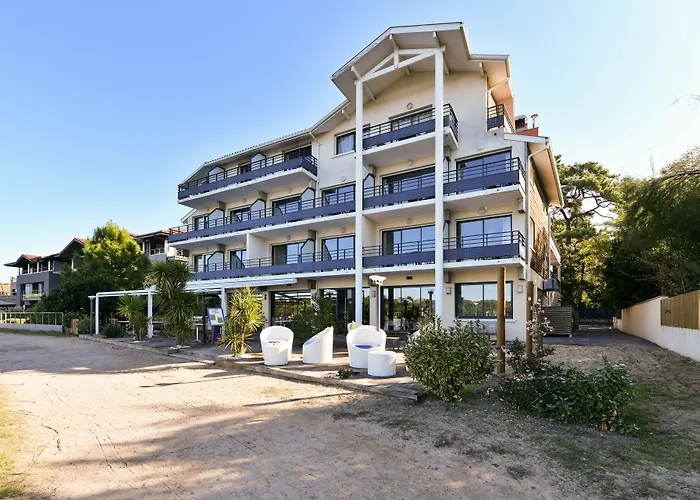 Hotel Le Pavillon Bleu