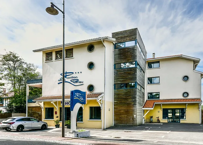 Le Pavillon Bleu Hotel 3*